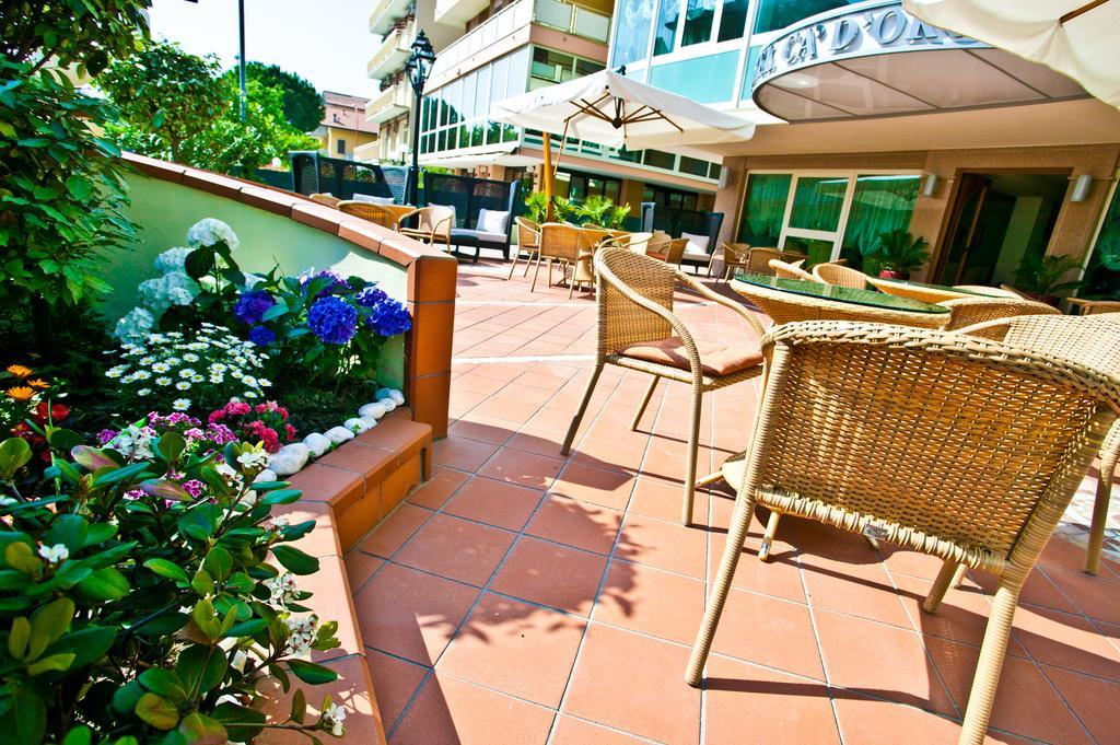 Hotel Ca D'Oro Cervia Exterior foto